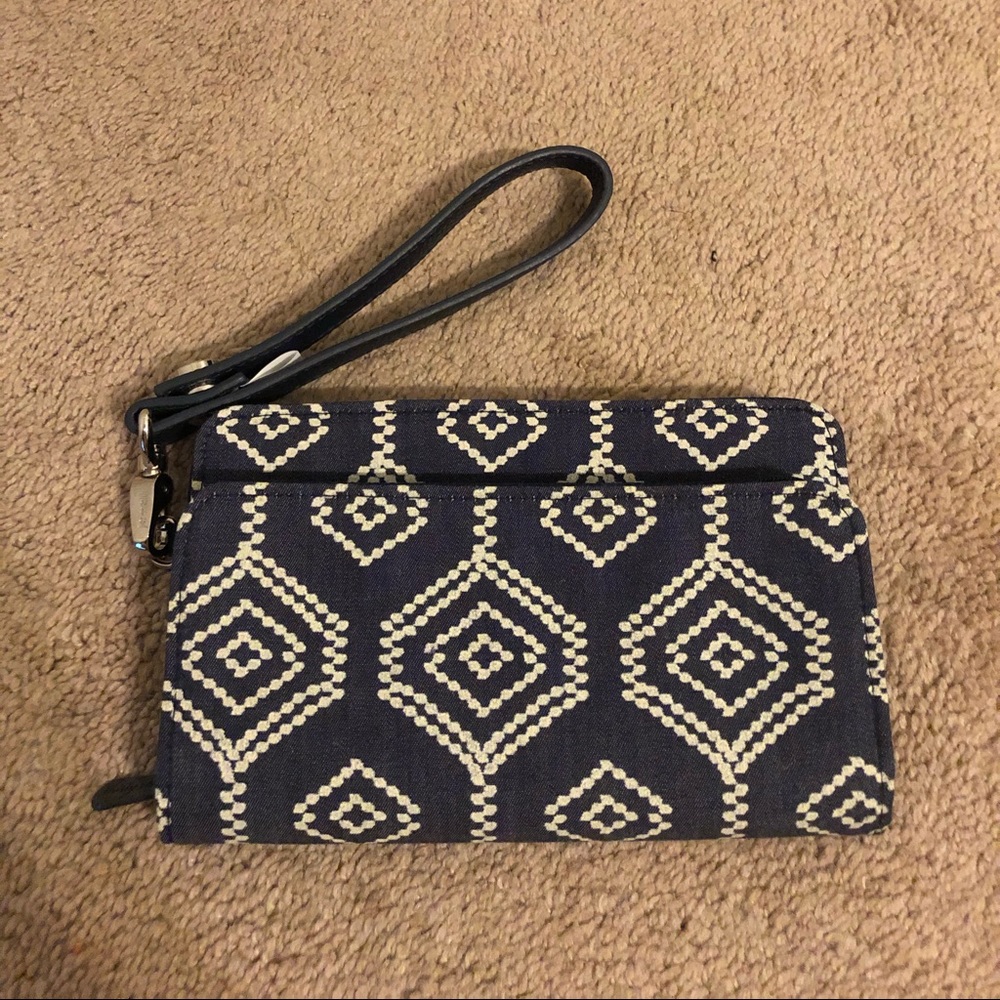 Blue clutch